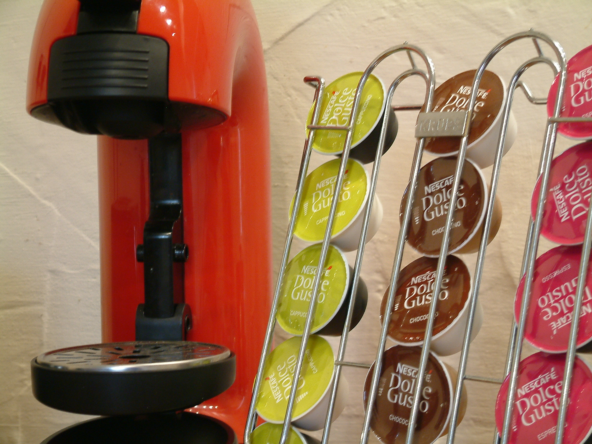 Coffee pods and coffee maker at Gors-lwyd
