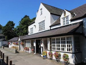 Glyn Y Weddw Llanbedrog Abersoch Llyn Peninsula North Wales pub grub