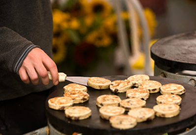 welsh cakes, food festival, pwllheli food festival